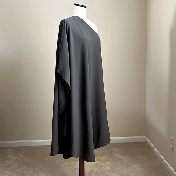 NWOT - MM6 Maison Margiela in Dark Green - approx $650 - 44 IT ≈ 8 US - Picture 2 of 14